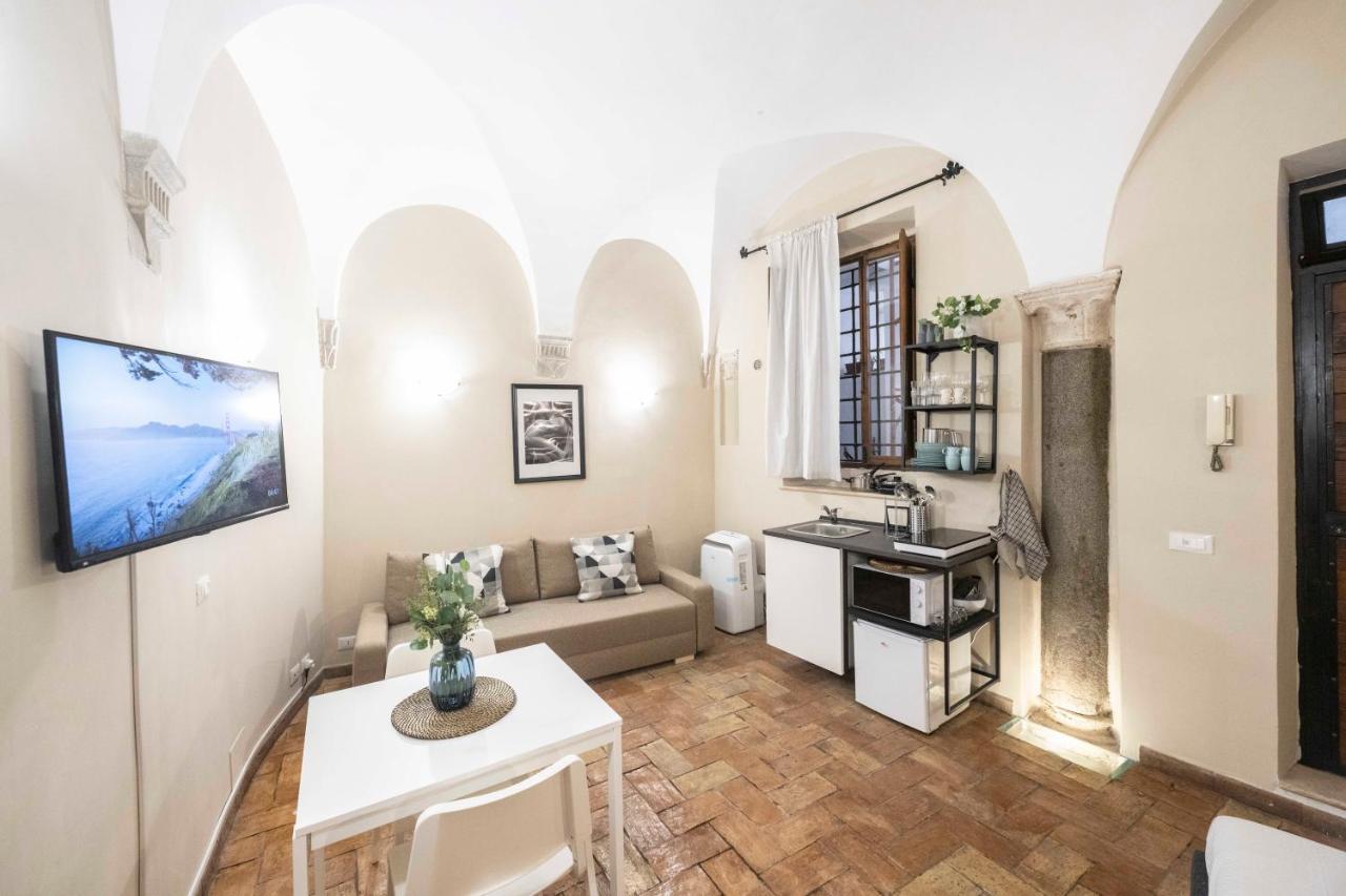 Studio Delle Grotte - Campo De' Fiori โรม ภายนอก รูปภาพ